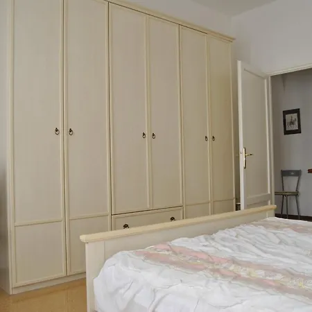 Apartment Lombardi Abbeveratoia Parma
